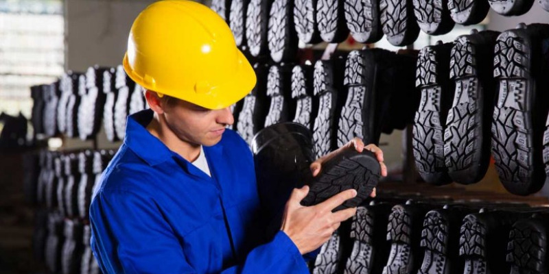 rMIX: Il Portale del Riciclo nell'Economia Circolare - Polymères plastiques dans l'industrie de la chaussure : matériaux et utilisations