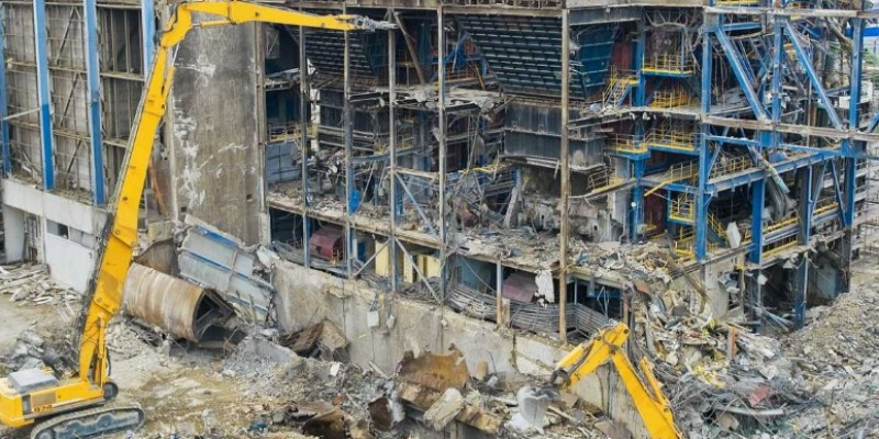 rMIX: Demolition of Industrial Sites and Waste Recycling Service