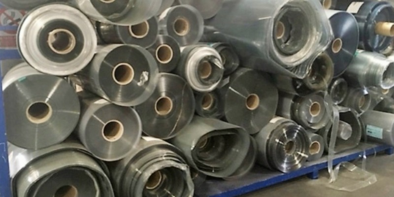 rMIX: We sell rolls of semi-rigid sheets in PET / PE