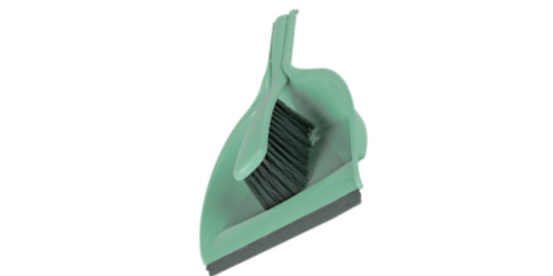 Production of plastic household items
