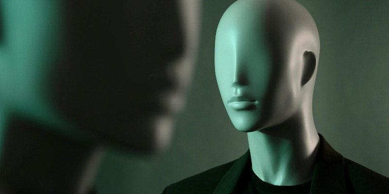 rMIX: Mannequins for the Exhibition of Clothes in Recycled Polymers