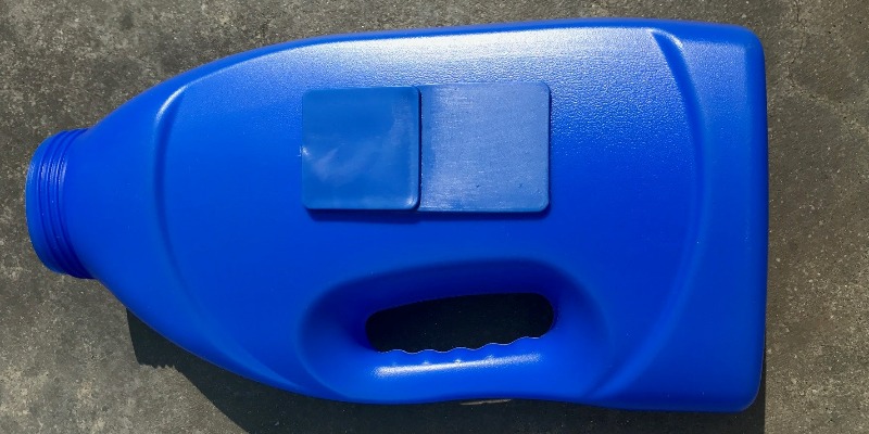 rMIX: Soufflage de Bouteilles en PEHD pour Compte de Tiers