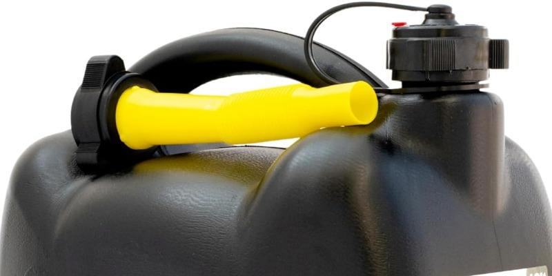 rMIX: Il Portale del Riciclo nell'Economia Circolare - Acquista la Tanica 10 litri per Carburante - in Plastica HDPE - con imbuto - per Benzina e Diesel - con Tappo di Sicurezza