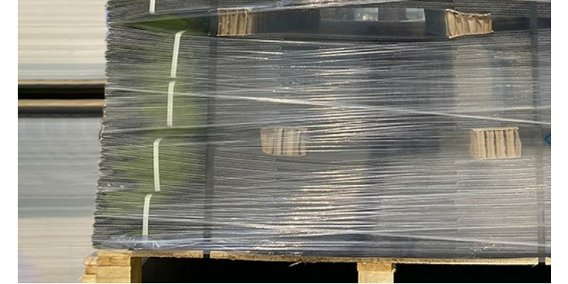 Production de plaques alvéolées PP et d'articles d'emballage en carton, bois et plastique