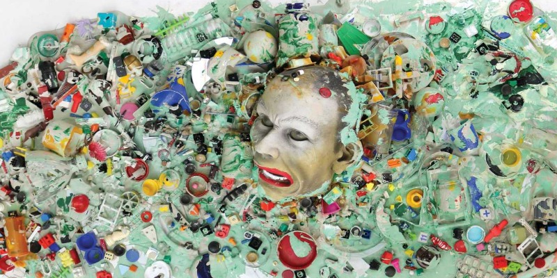 Plásticos y Microplásticos en los Mares: ¿Quién Limpia, Cuándo y Cómo?