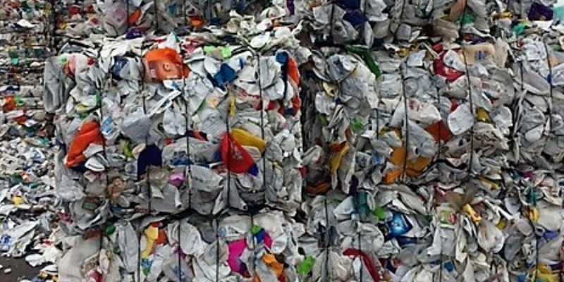 rMIX: Collection, Selection and Recycling of Plastic Waste