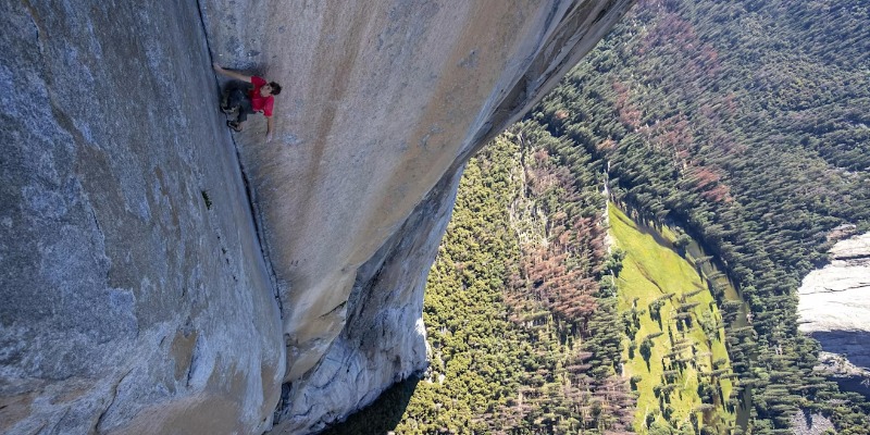 De l'Alpinisme de Conquête à l'Alpinisme Respectueux