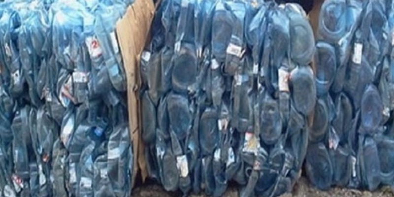 rMIX: Nous Vendons des Balles de Plastique Broyées et Recyclées