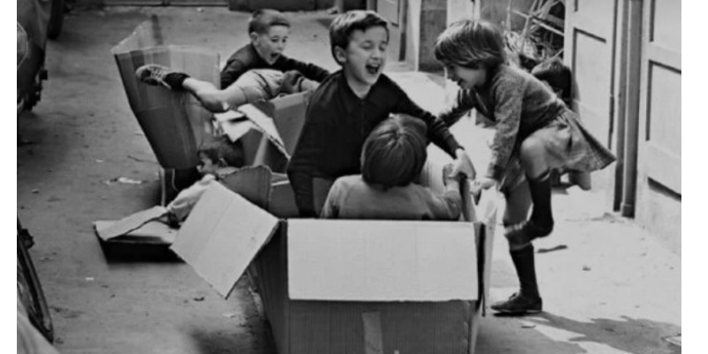 Slow Life: Eravamo Bambini Felici e non lo Sapevamo. Perché?