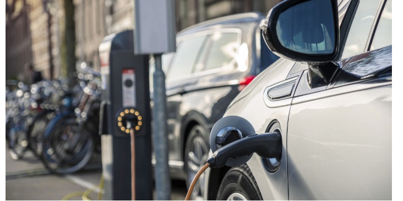 TOTAL acquires the Electric Charging Points of Blue Point London
