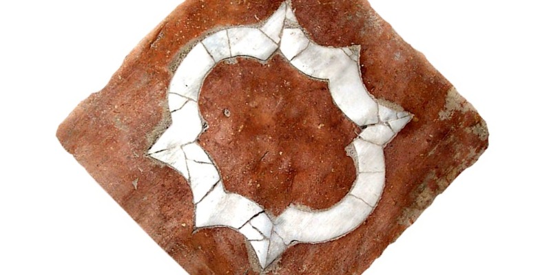 rMIX: Reclaimed Terracotta Tiles with Carrara Marble Inlays