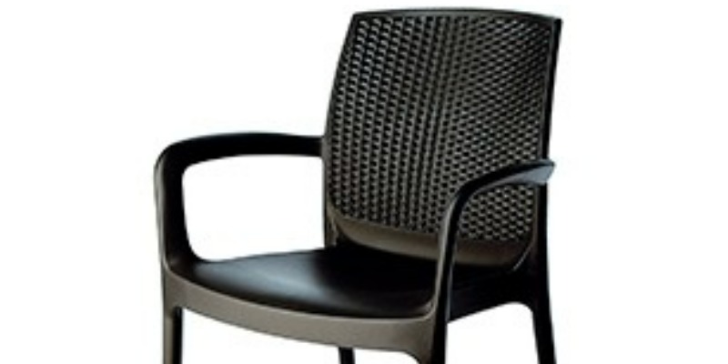 rMIX: Production of Recycled Plastic Armchairs for Outdoor Use