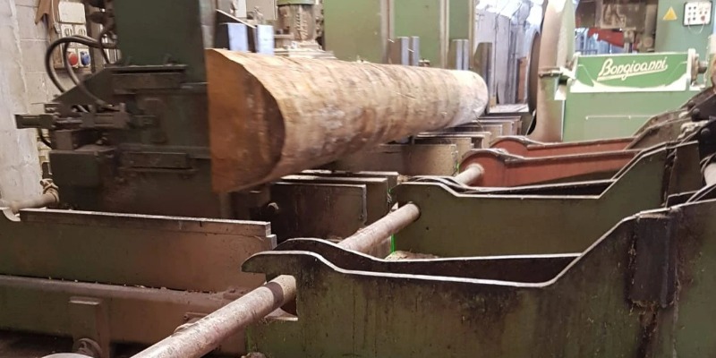 Vendita di macchine usate per la lavorazione del legno e della plastica