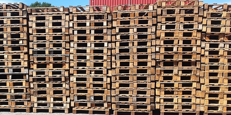 Riparazione e commercio dei bancali in legno