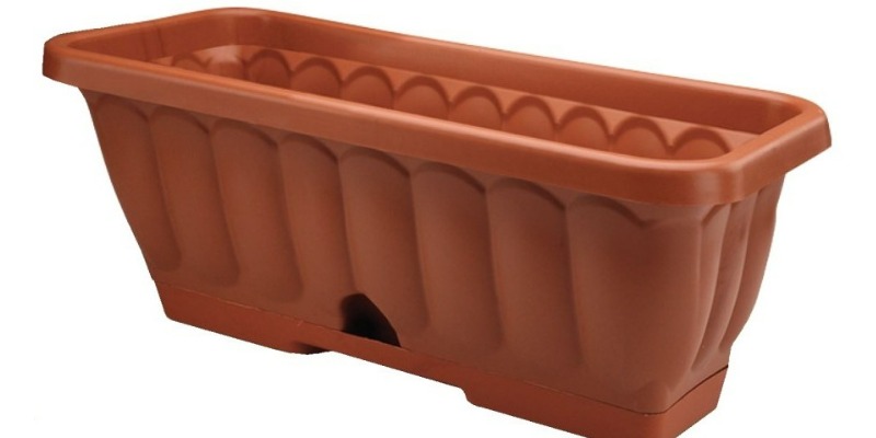 rMIX: Rectangular Recycled Polypropylene Pot for Balcony