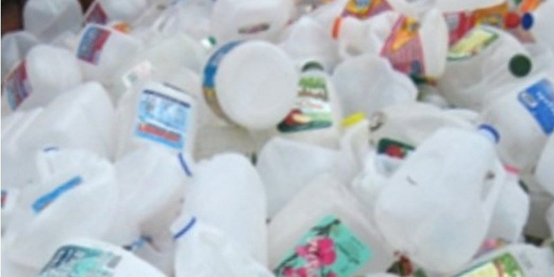 rMIX: Distributeur de Déchets Plastiques et Polymères Recyclés