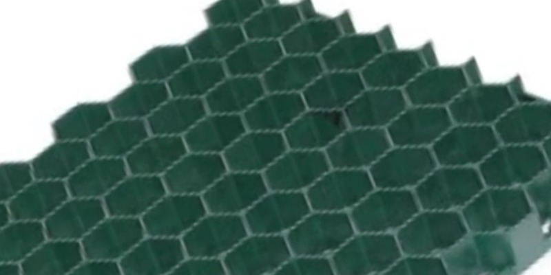 Drive-over Grass Grating in Recycled and Recyclable HDPE