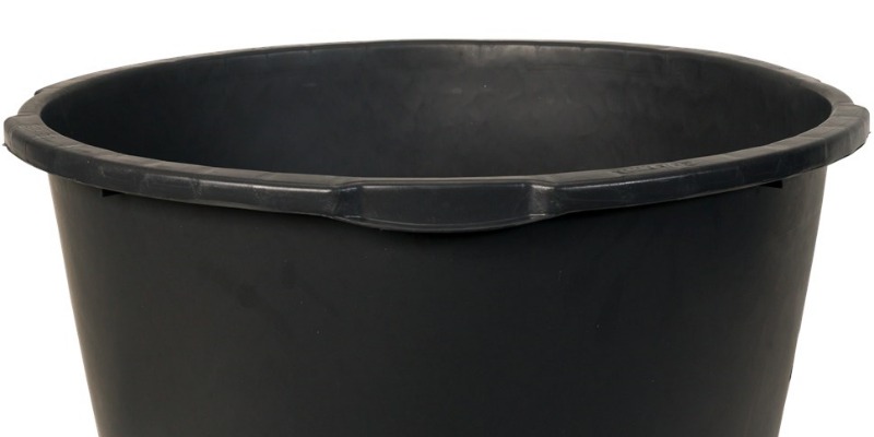 Production of plastic packaging and construction equipment