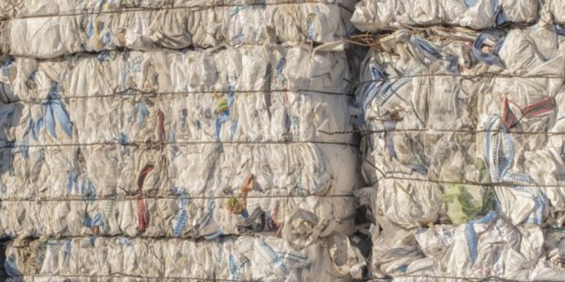 rMIX: We Sell Bales of Clear Big Bags for Recycling