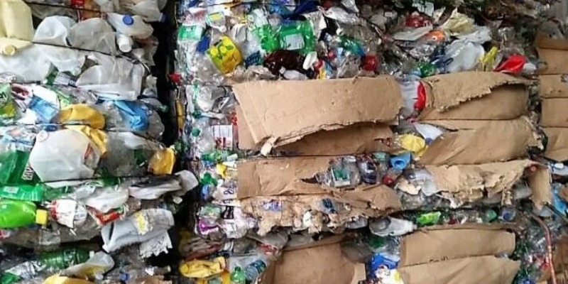 rMIX: Sale of Plastic Waste in HDPE and rPET Composed of Bottles