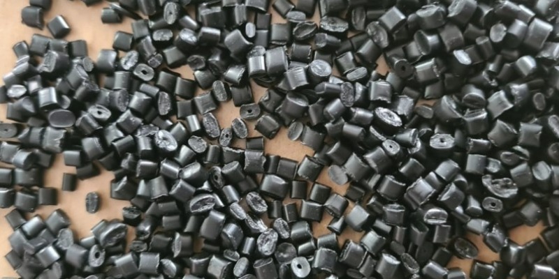 rMIX: Recycled granule in PP Copo MFI 4 Black colour