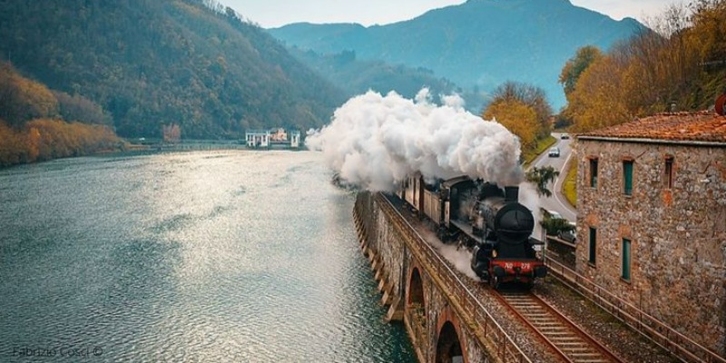 Slow Life: un Voyage Lent avec des Trains à Vapeur Historiques