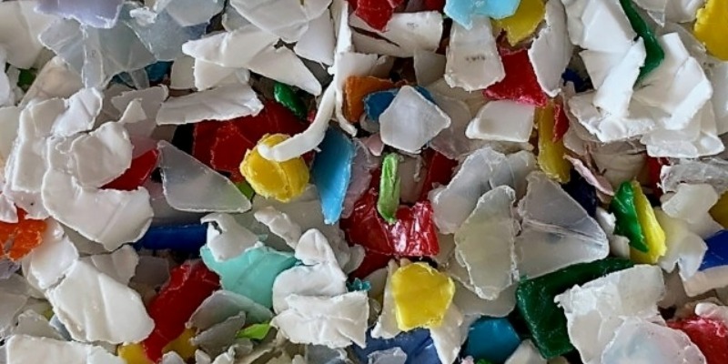 Produzione di granuli e macinati in plastica riciclata