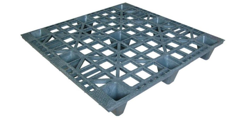 rMIX: Il Portale del Riciclo nell'Economia Circolare - Comprar Palet de Plástico Reciclado (PP), Tamaño. 1100 L x 1100 D x 143 H mm, con 9 pies, tapa perforada, capacidad de carga estática 1300 Kg, capacidad de carga dinámica 800 Kg #anuncios.