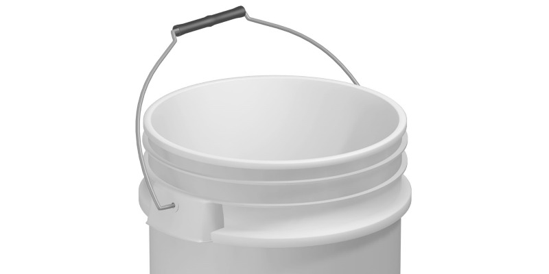 rMIX: Production of 10 Liter Plastic Buckets