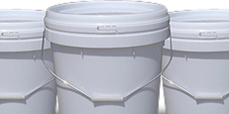 rMIX: Production of Colored PP Buckets with Cap and Handle