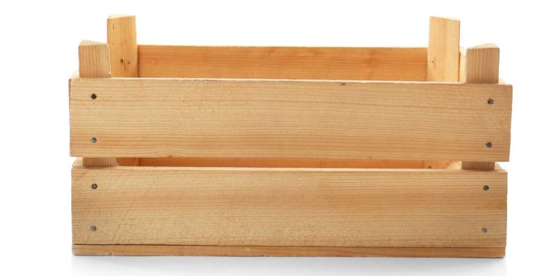 Wooden boxes for fruit and vegetables: Harvesting and processing