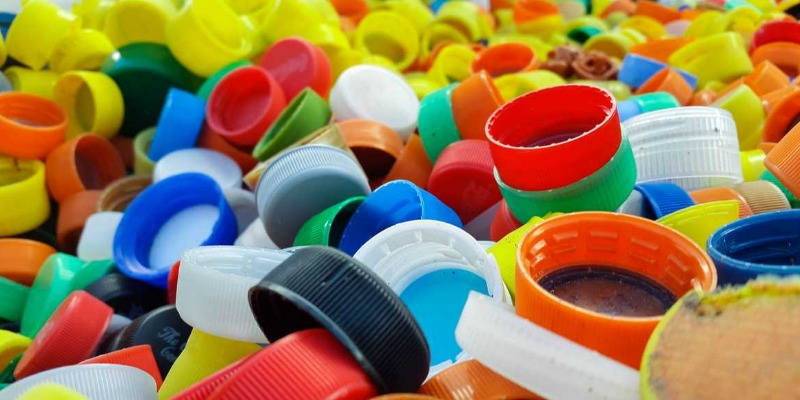 rMIX: Ground in HDPE from Bottle Caps in PET Mix Color