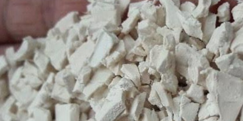rMIX: We Offer White PVC Grinds for Compounds