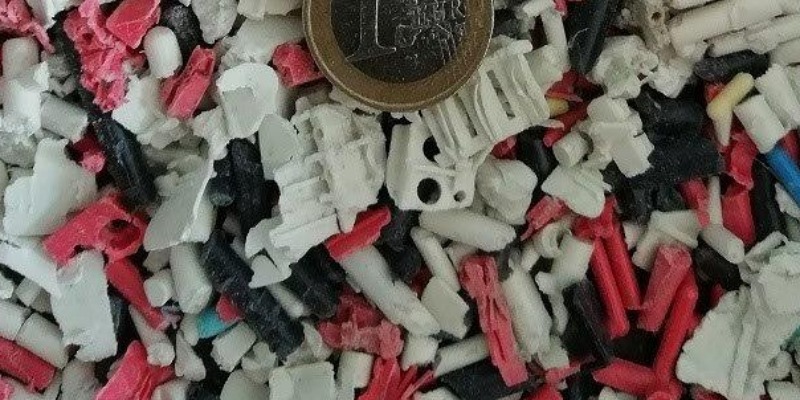 Distributore polimeri plastici riciclati