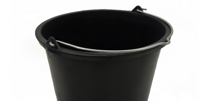 rMIX: Production of Plastic Buckets for Construction - 10425