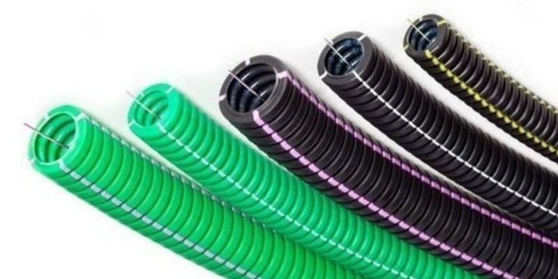 rMIX: Production de tubes en plastique ondulé pour câbles électriques