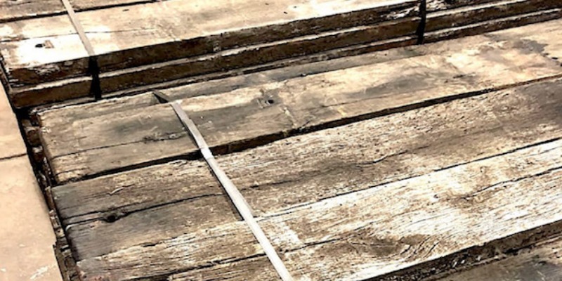 rMIX: We Sell Recycled Oak Wood Sleepers for Railway Wagons