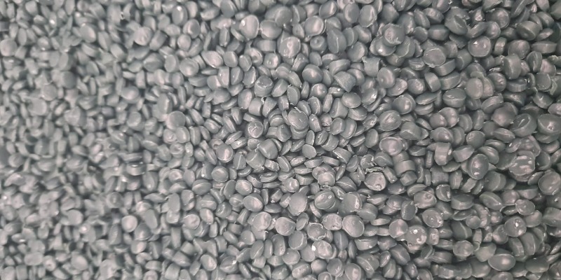 rMIX: Recycled HDPE Granules from Cap Processing