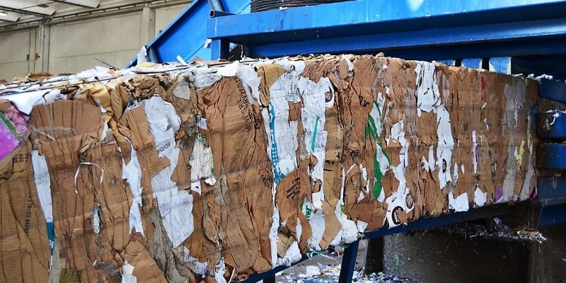 Sale of waste paper and cardboard