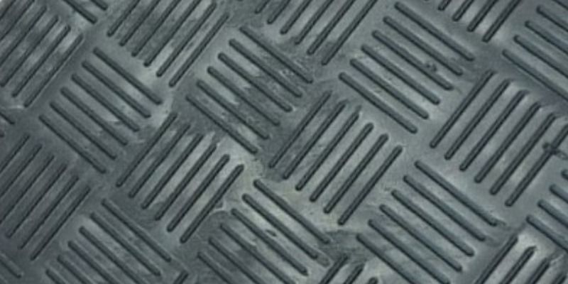 rMIX: Non-Slip Recycled Rubber Mat for Pallets