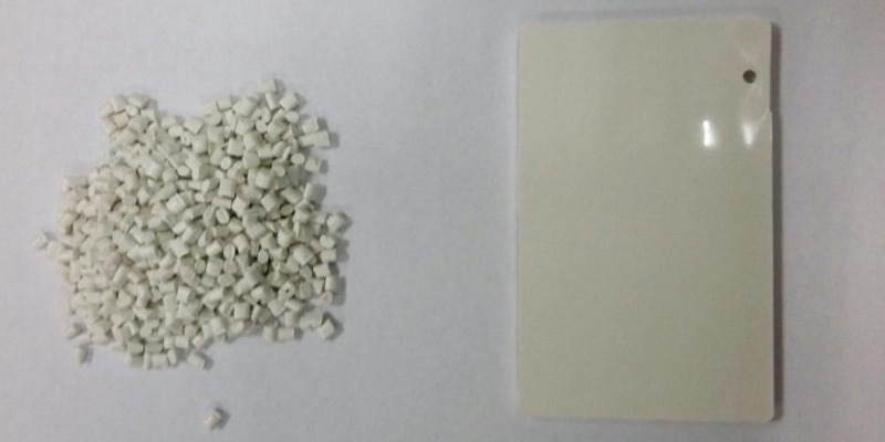 PC Granule (Polycarbonate) Post-Industrial, RAL 9010