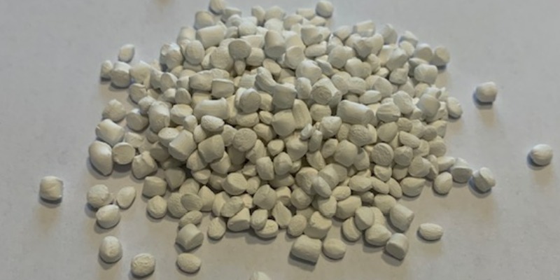 Production of recycled fibre-reinforced granules